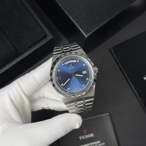 Tudor Royal 41mm Premium Replica Watch with Cash on Delivery 1134576250 - front view | Royal