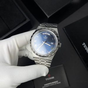 Tudor Royal 41mm Super Clone Watch with Secure Cash on Delivery 1137949148 - side view | Royal