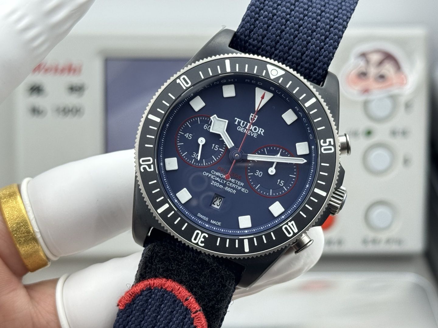 2-113.jpg Tudor Pelagos FXD Super Clone Watch | Premium AAA Replica 1143987327 - interior view | Pelagos FXD